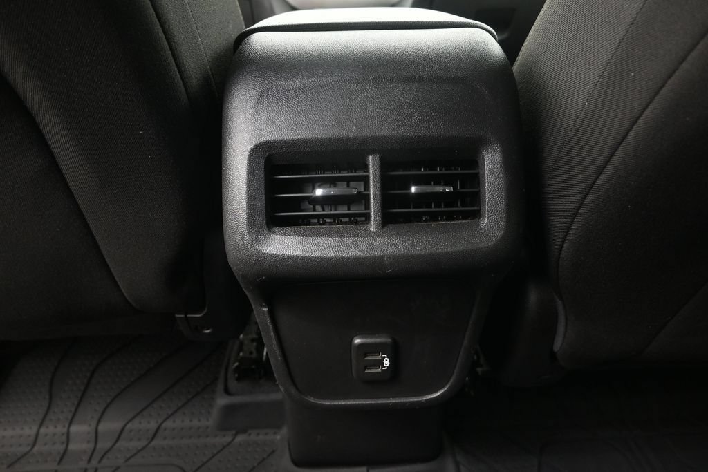 Used 2021 Chevrolet Equinox LS w/ LS Convenience Package FWD image 19