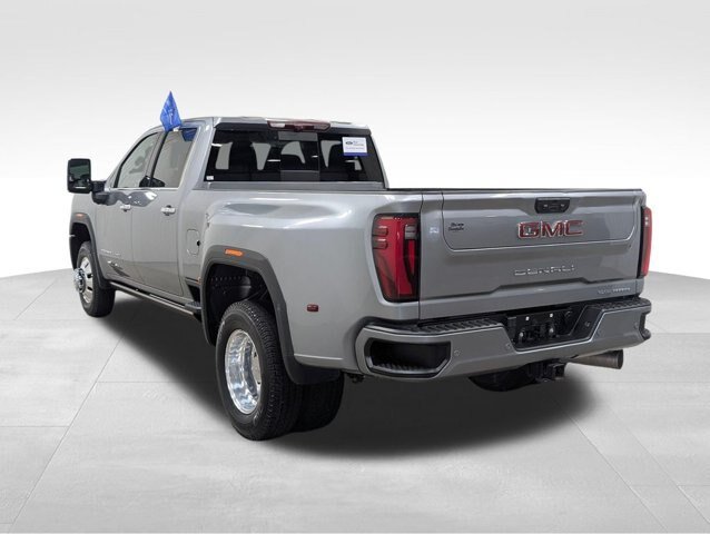 Used 2024 GMC Sierra 3500 Denali w/ Denali Reserve Package AWD/4WD image 27