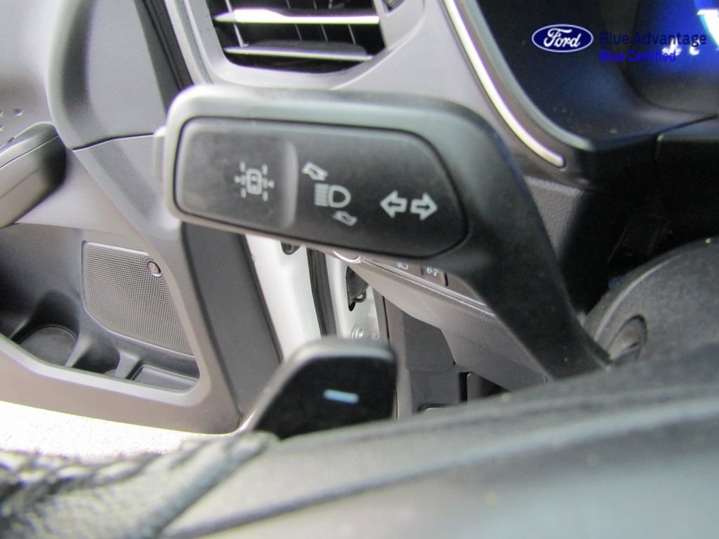Certified 2020 Ford Escape Titanium AWD/4WD image 35