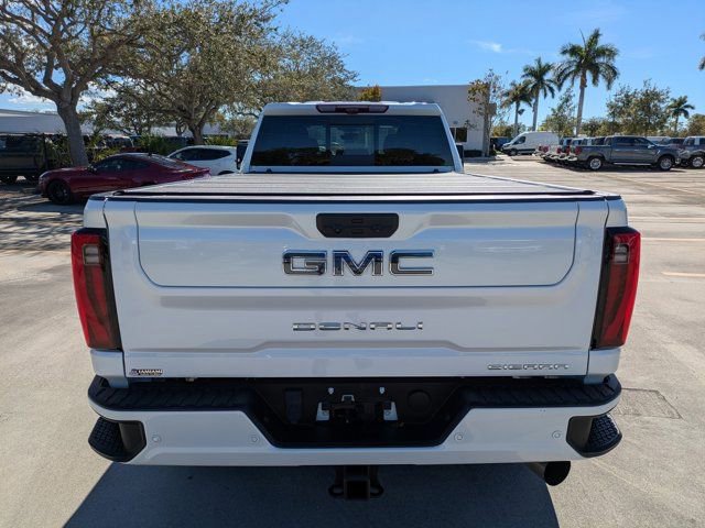 Used 2024 GMC Sierra 3500 Denali Ultimate image 3