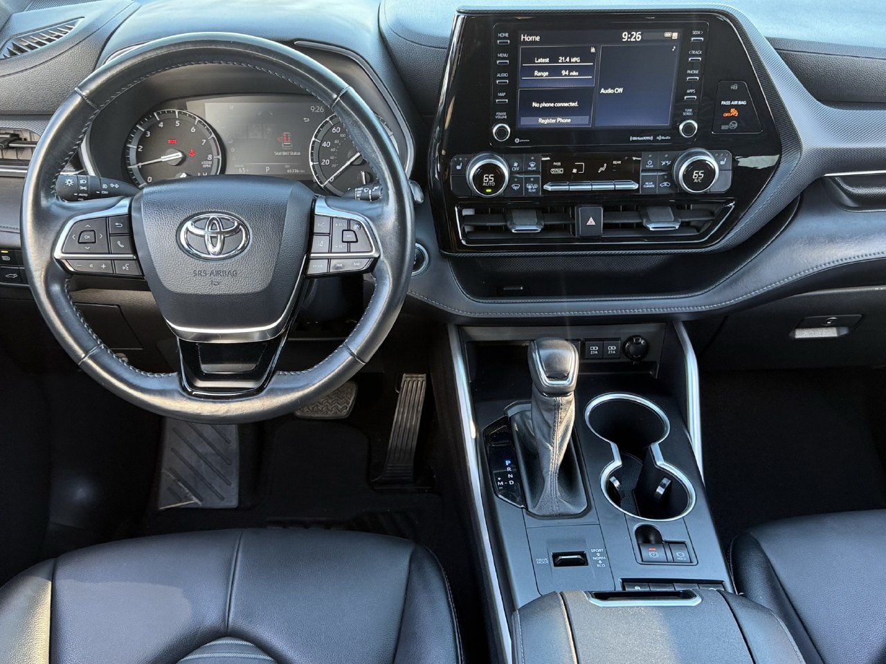 Used 2021 Toyota Highlander XSE FWD image 11