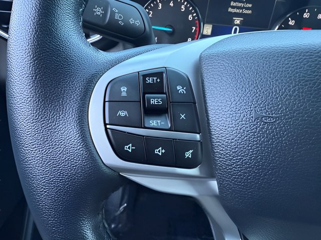 Certified 2022 Ford Explorer XLT w/ Equipment Group 202A AWD/4WD image 19