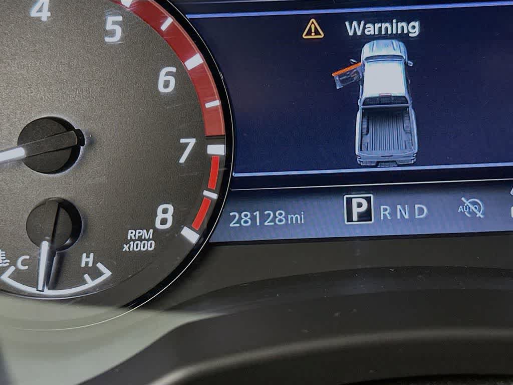 Used 2025 Nissan Frontier PRO-4X w/ Pro Premium Package AWD/4WD image 18