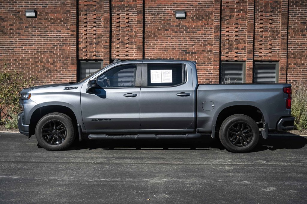 Used 2022 Chevrolet Silverado 1500 RST w/ Z71 Off-Road Package AWD/4WD image 3