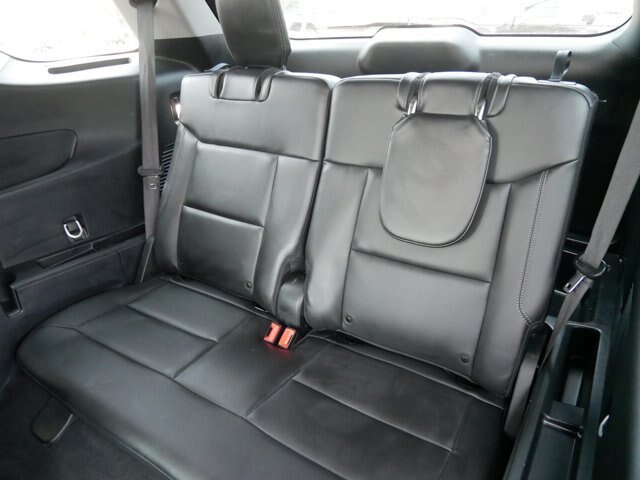 Certified 2023 Ford Explorer XLT w/ Equipment Group 202A AWD/4WD image 15