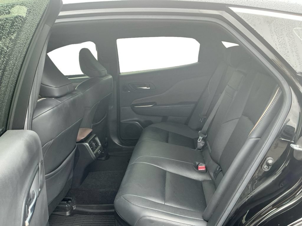 Used 2023 Toyota Crown AWD/4WD image 21