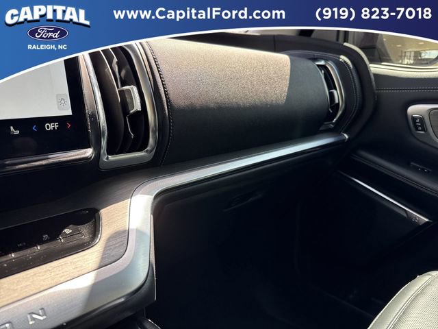 Certified 2025 Ford Expedition Max Platinum image 32