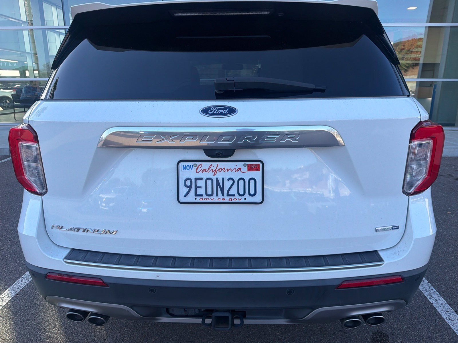 Certified 2020 Ford Explorer Platinum w/ Premium Technology Package AWD/4WD image 8