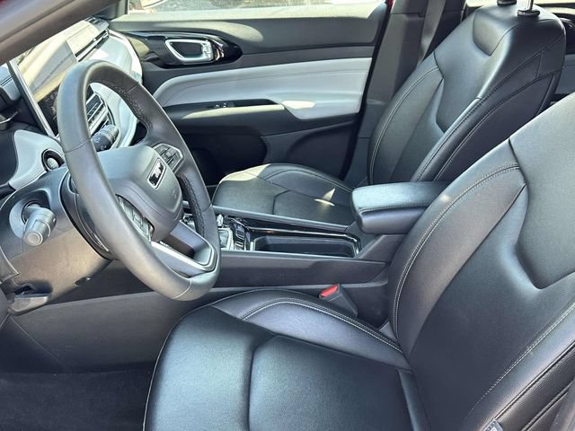 Used 2025 Jeep Compass Limited AWD/4WD image 8