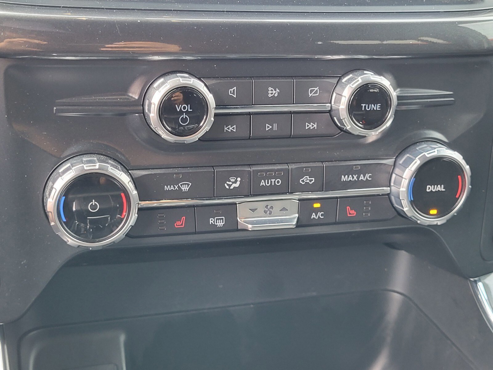 Certified 2022 Ford F150 XLT w/ Equipment Group 302A High image 23