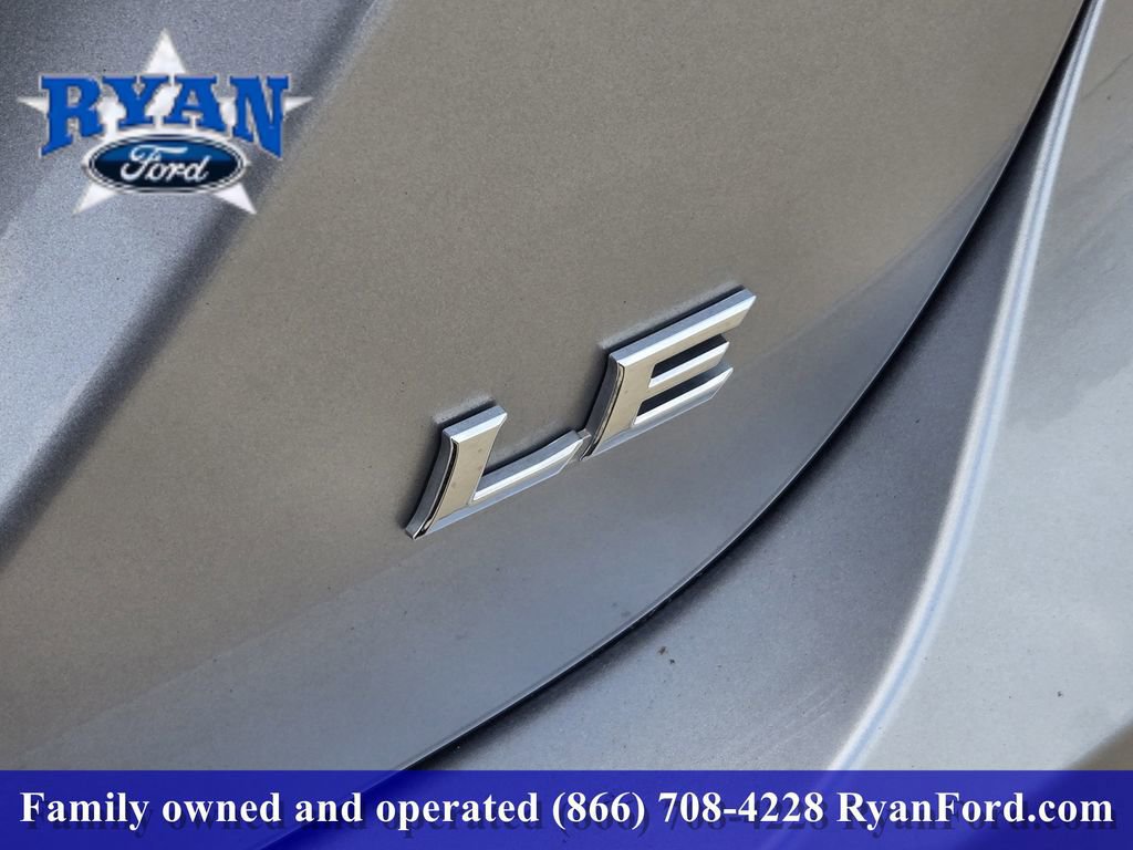 Used 2024 Toyota Camry LE FWD image 8