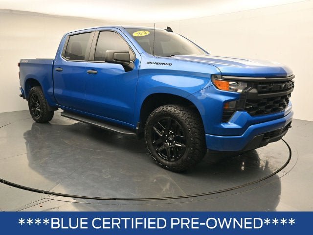 Used 2022 Chevrolet Silverado 1500 Custom w/ LPO, Dark Essentials Package AWD/4WD image 2