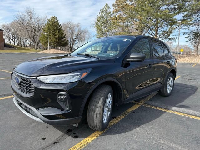 Certified 2025 Ford Escape Active AWD/4WD image 3