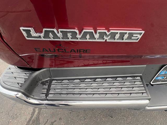 Used 2019 RAM 1500 Laramie AWD/4WD image 11