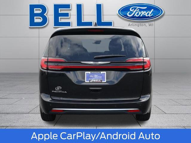 Used 2023 Chrysler Pacifica Touring-L FWD image 5