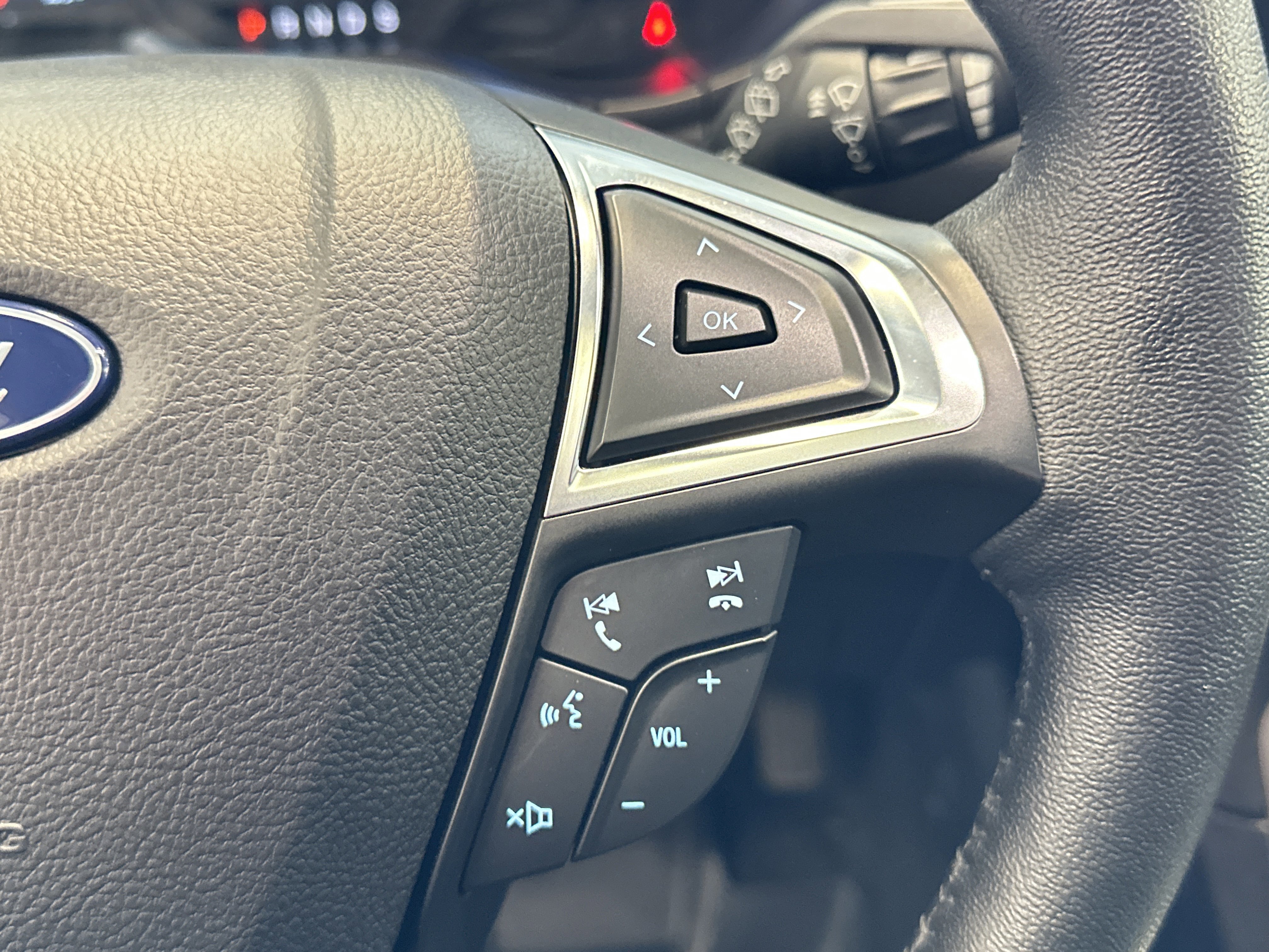 Certified 2022 Ford Edge SEL w/ Convenience Package image 35