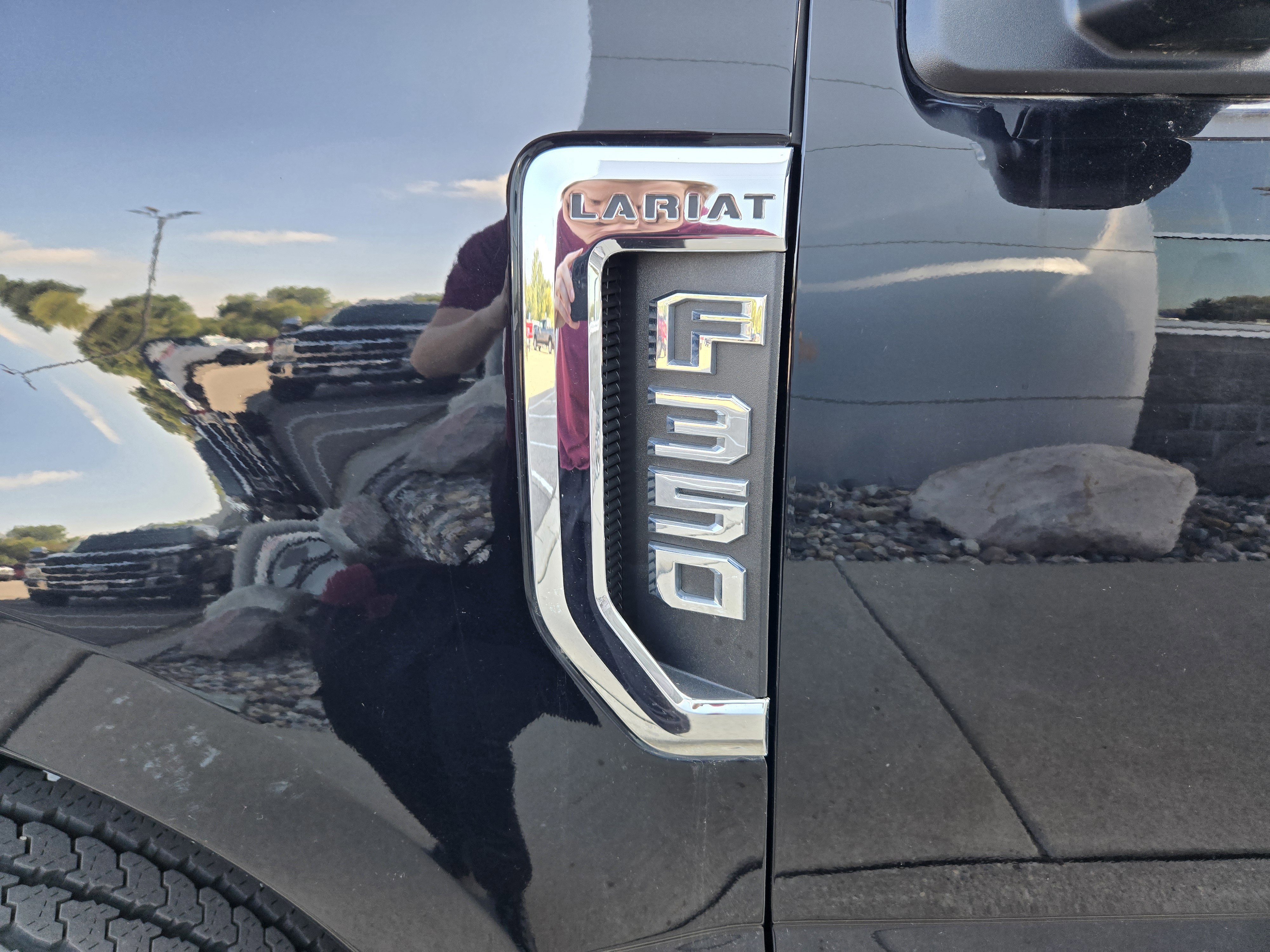 Certified 2022 Ford F350 Lariat w/ Chrome Package image 10