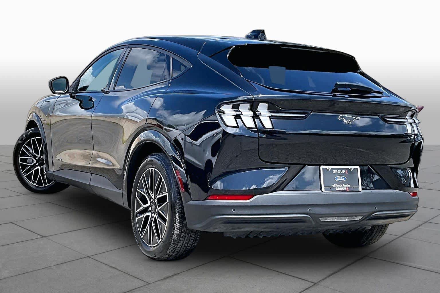 Certified 2025 Ford Mustang Mach-E Premium RWD image 11