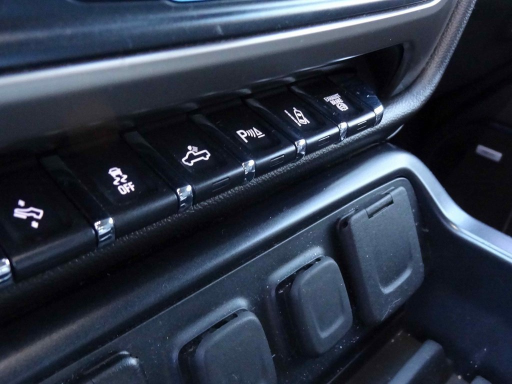 Used 2019 GMC Sierra 2500 Denali w/ Duramax Plus Package image 15