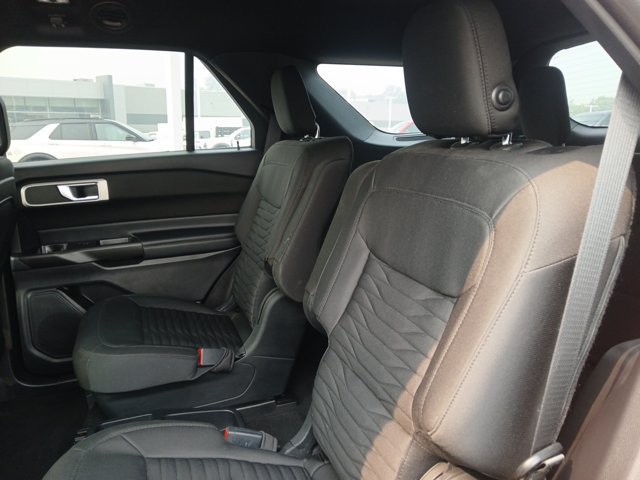 Certified 2020 Ford Explorer XLT w/ Comfort Package AWD/4WD image 22