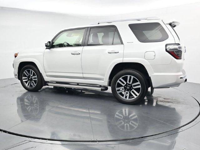 Used 2024 Toyota 4Runner Limited AWD/4WD image 6