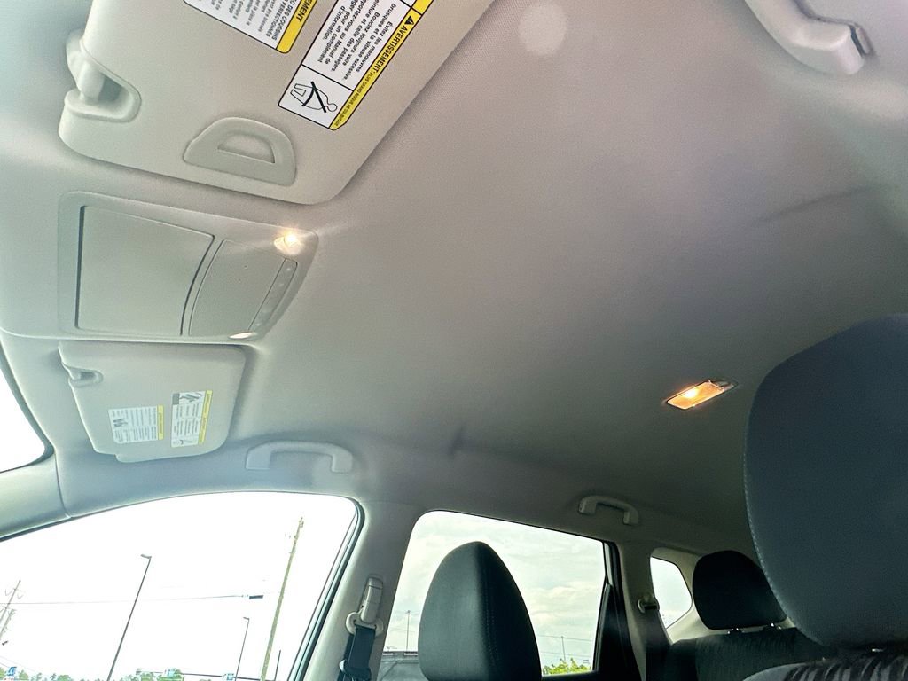 Used 2020 Nissan Rogue S w/ Special Edition Package FWD image 11