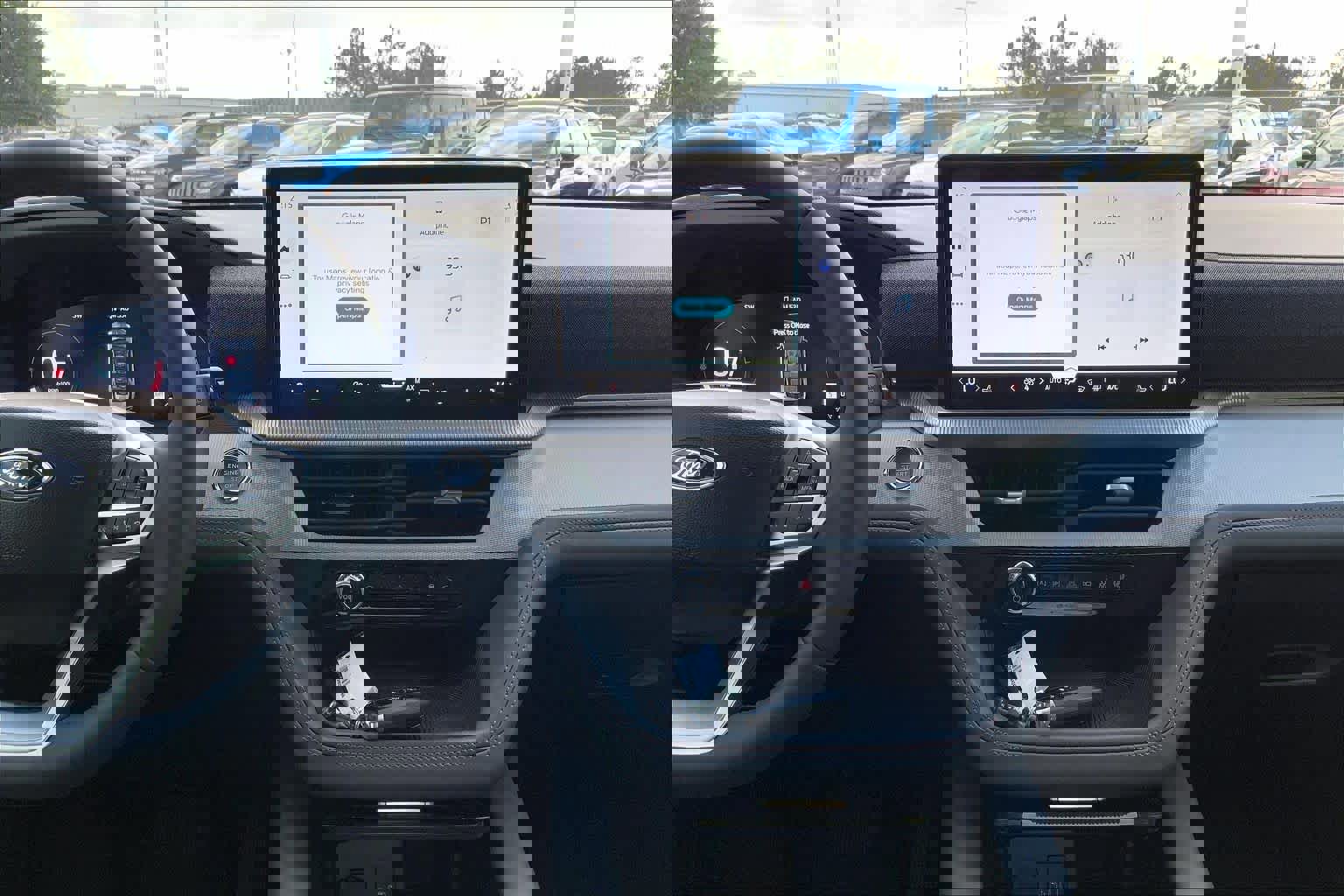 Certified 2025 Ford Explorer Active image 8