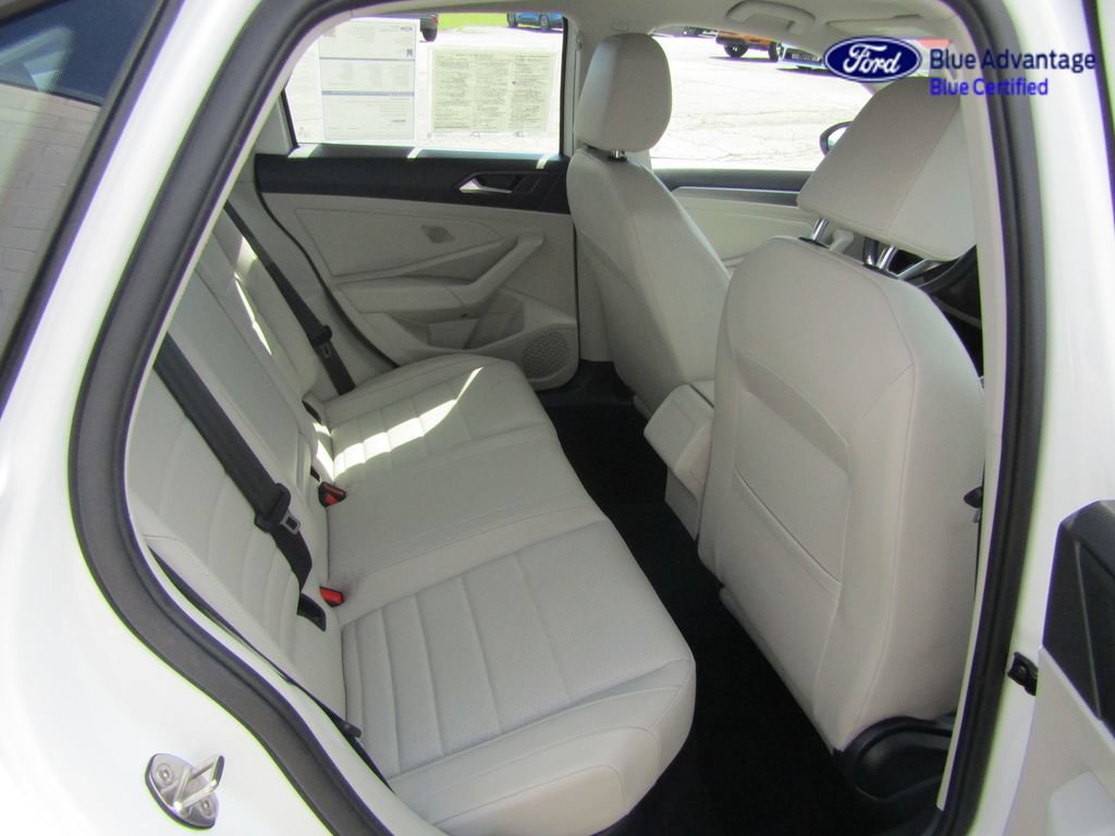 Used 2022 Volkswagen Jetta SE FWD image 23