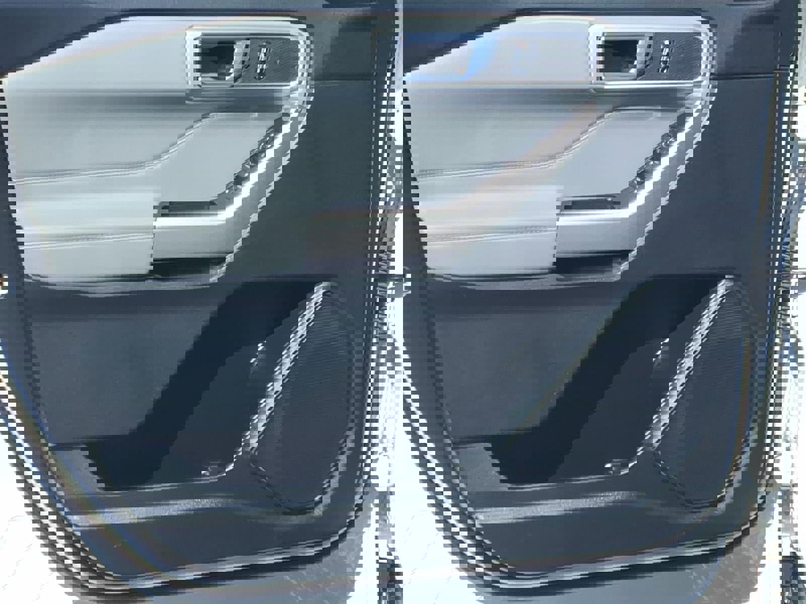 Certified 2023 Ford Explorer XLT w/ Equipment Group 202A image 22