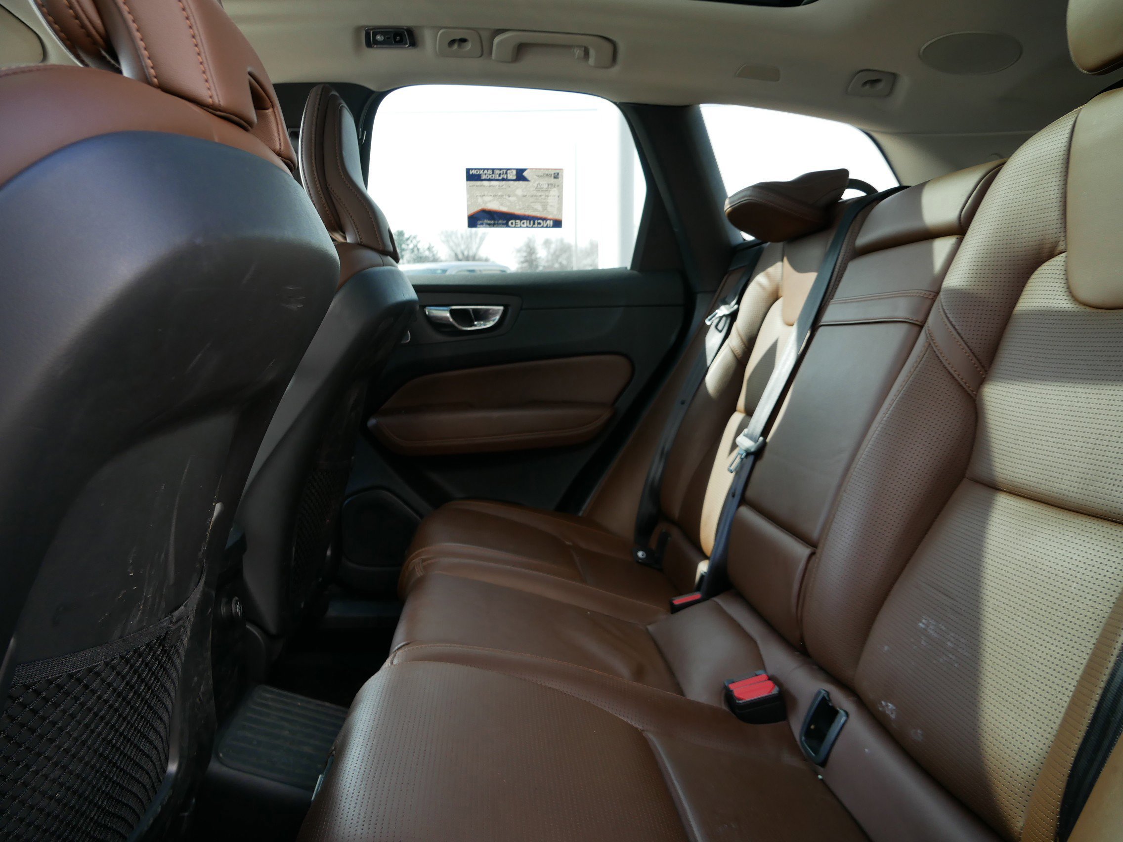 Used 2019 Volvo XC60 T8 Inscription w/ Advanced Package image 10