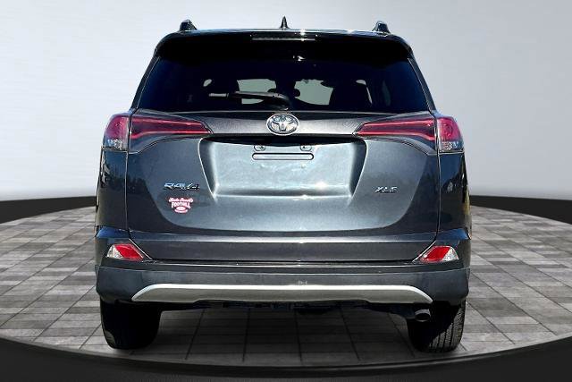 Used 2018 Toyota RAV4 XLE image 5