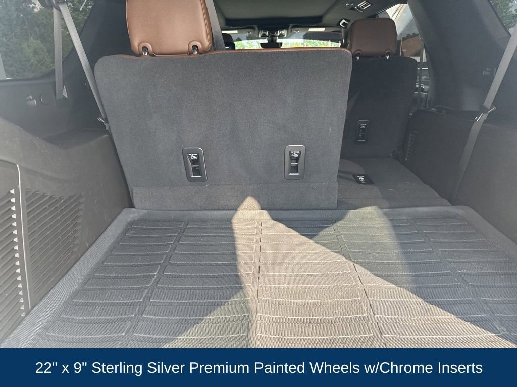 Used 2021 Chevrolet Suburban High Country w/ Premium Package 2 image 19