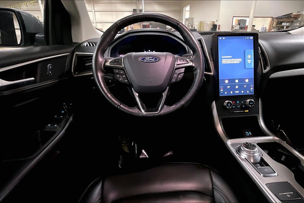 Certified 2024 Ford Edge SEL AWD/4WD image 5