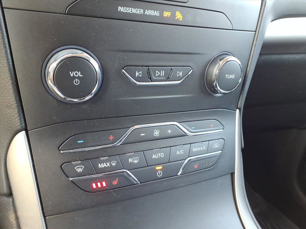 Certified 2019 Ford Edge SEL w/ Equipment Group 201A image 21