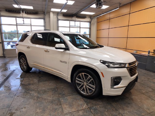 Used 2023 Chevrolet Traverse High Country