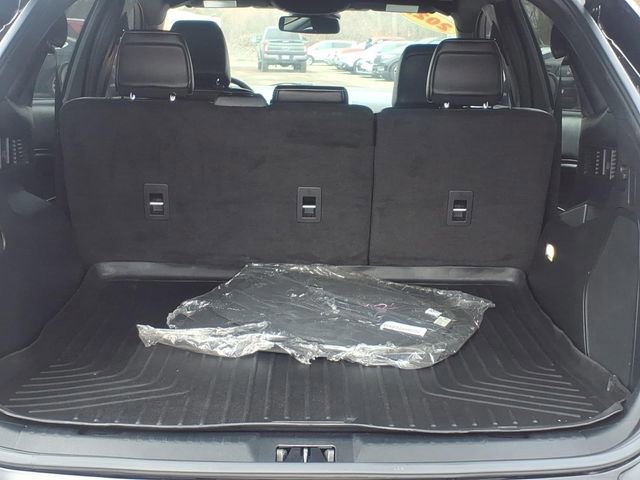 Certified 2022 Ford Edge ST image 9