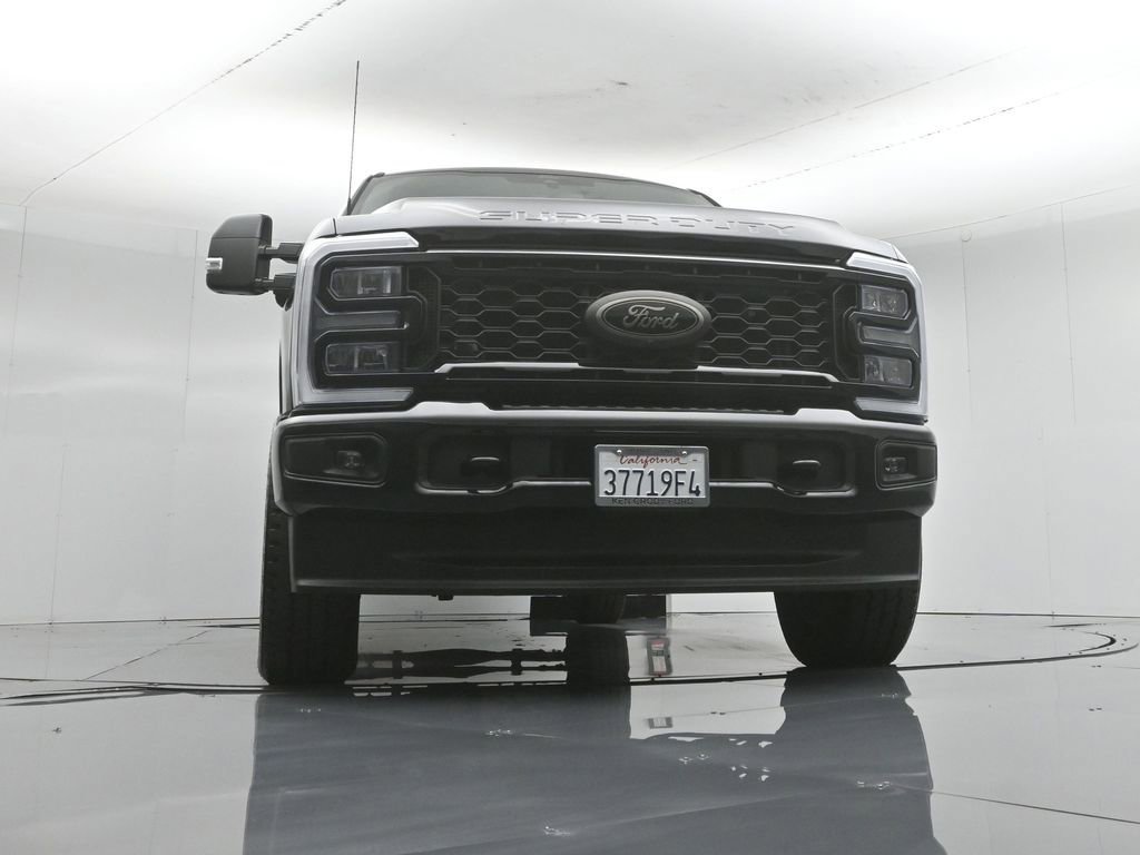 Certified 2025 Ford F350 Lariat w/ Black Appearance Package AWD/4WD image 50