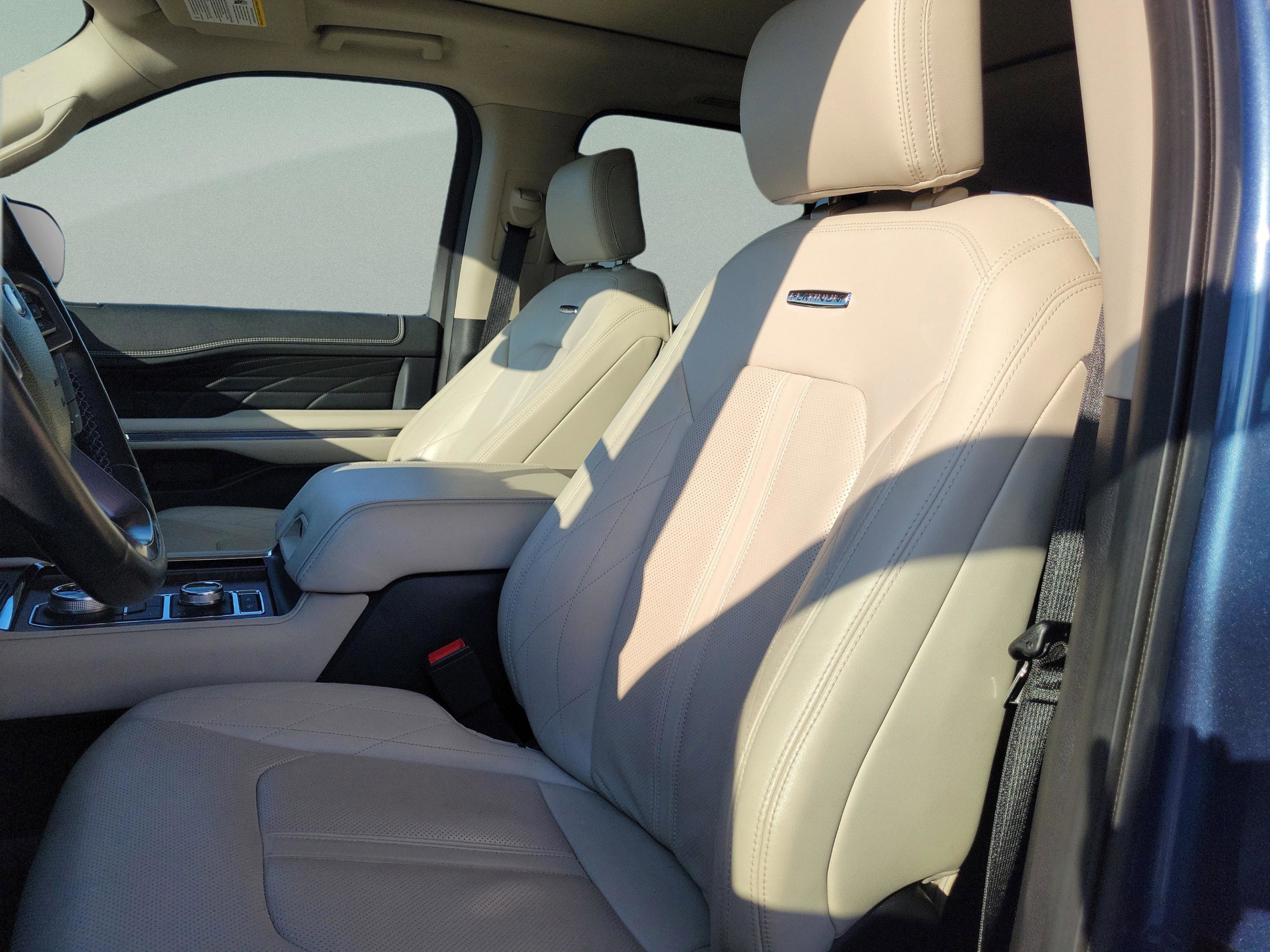 Certified 2018 Ford Expedition Platinum AWD/4WD image 17