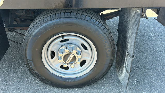 Certified 2021 Ford F350 XL w/ Power Equipment Group RWD image 8