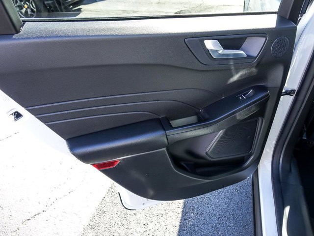 Certified 2023 Ford Escape SE w/ PHEV Premium Package image 28