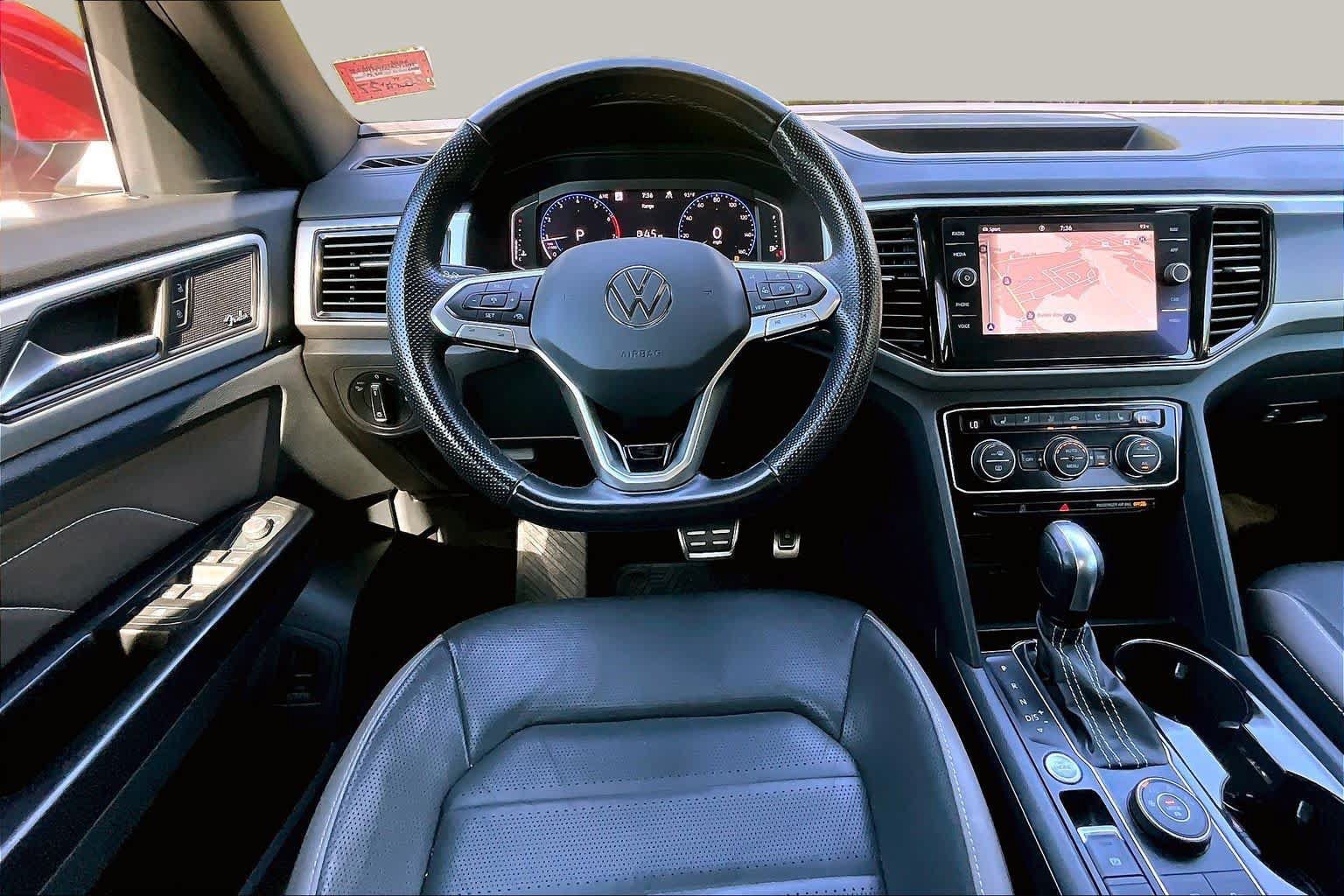 Used 2021 Volkswagen Atlas Cross Sport SEL Premium R-Line AWD/4WD image 6