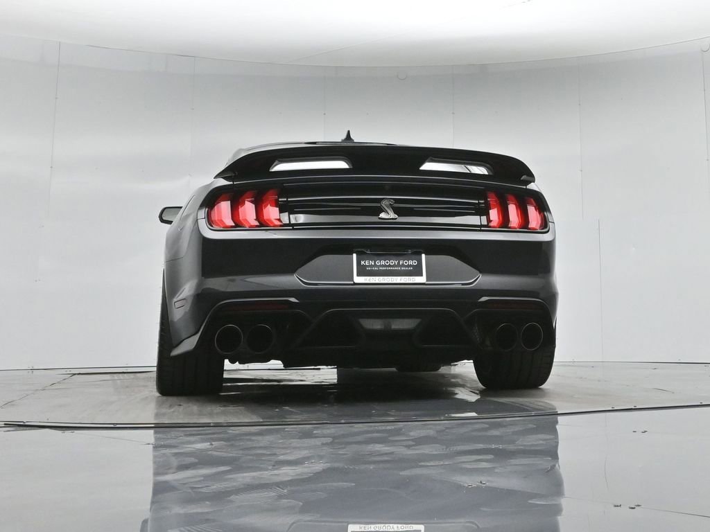 Certified 2022 Ford Mustang Shelby GT500 w/ Technology Package image 17