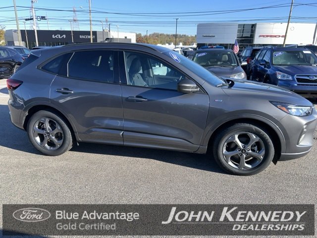 Certified 2023 Ford Escape ST-Line w/ Tech Pack #1 image 4