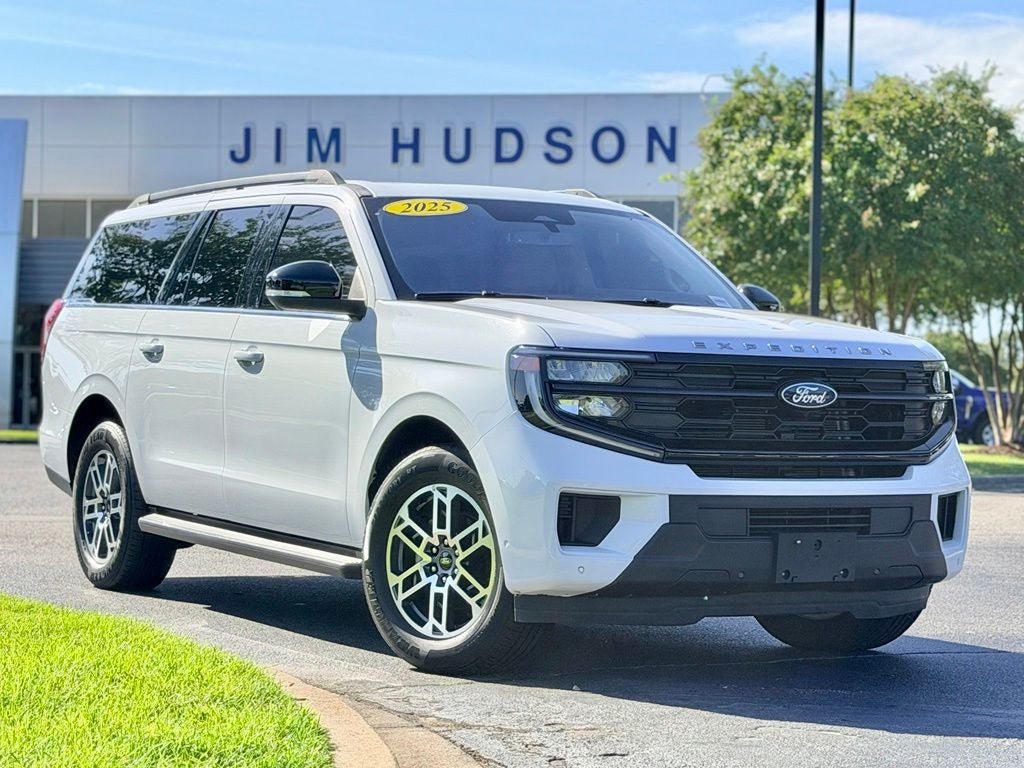 Certified 2025 Ford Expedition Max Active RWD image 2