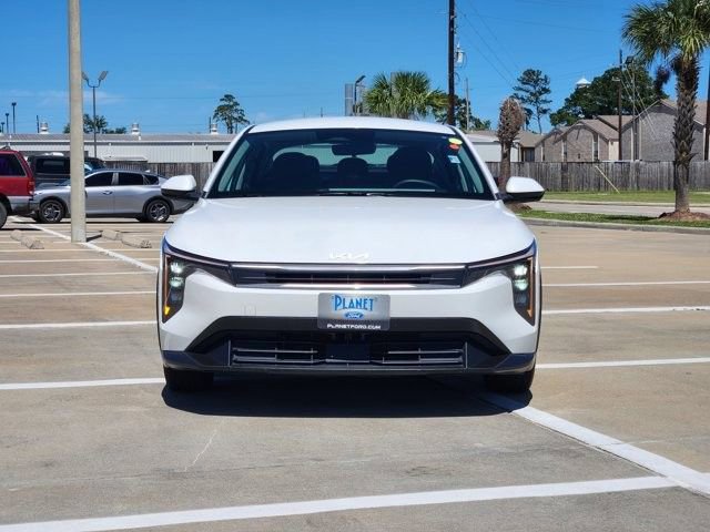 Used 2025 Kia K4 FWD image 2