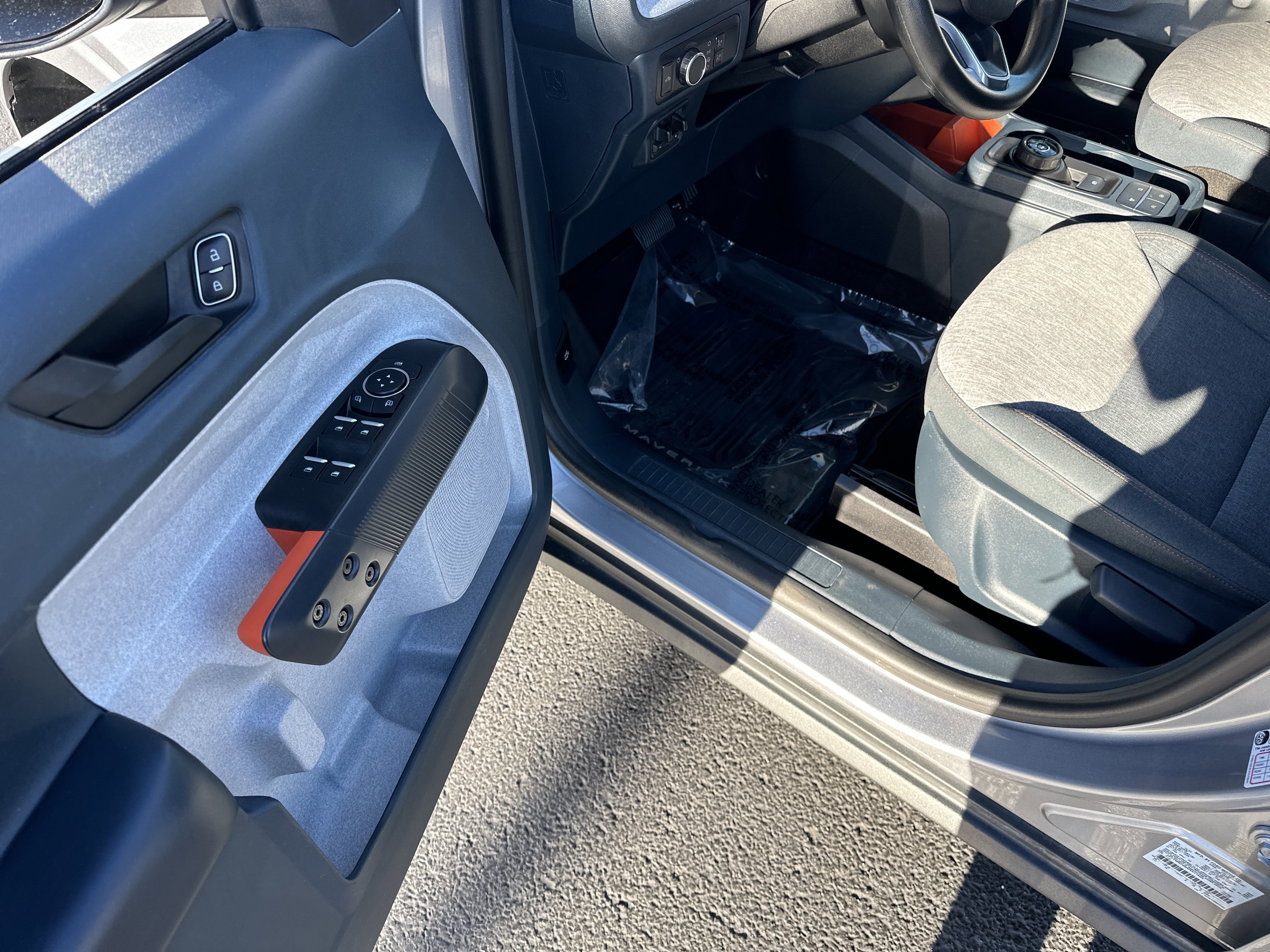 Certified 2022 Ford Maverick XLT w/ Equipment Group 300A Standard image 11