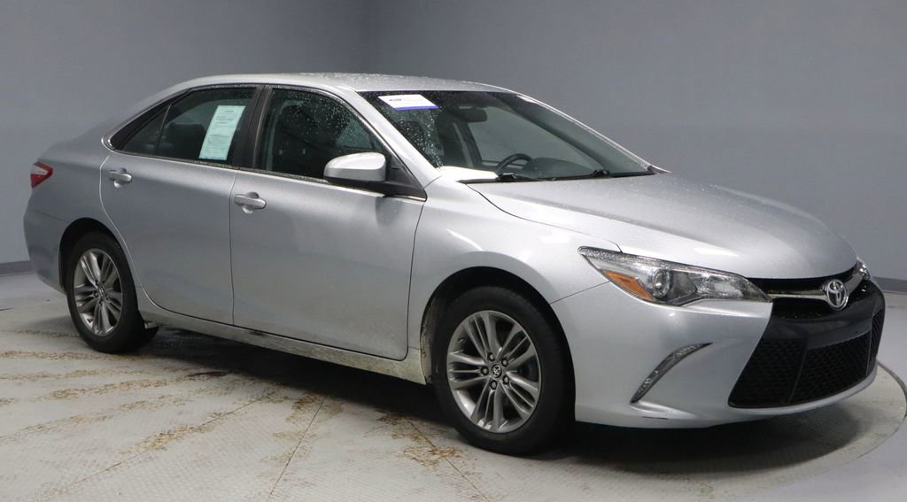Used 2017 Toyota Camry SE