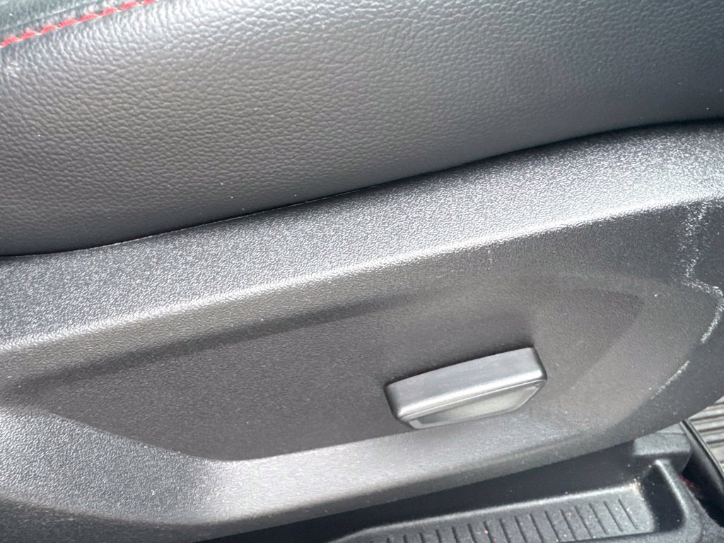 Certified 2023 Ford Edge ST-Line w/ Class II Trailer Tow Package AWD/4WD image 39