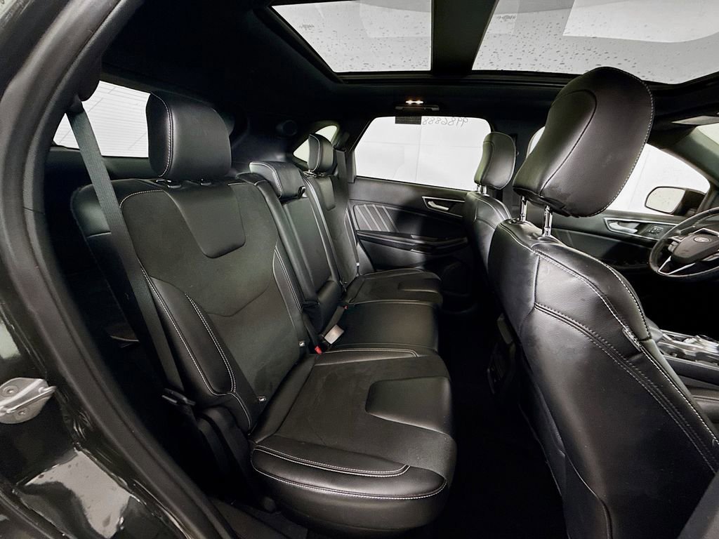 Certified 2022 Ford Edge ST w/ Equipment Group 401A image 29