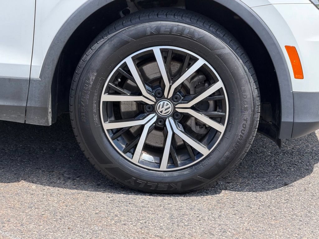 Used 2021 Volkswagen Tiguan SEL AWD/4WD image 29
